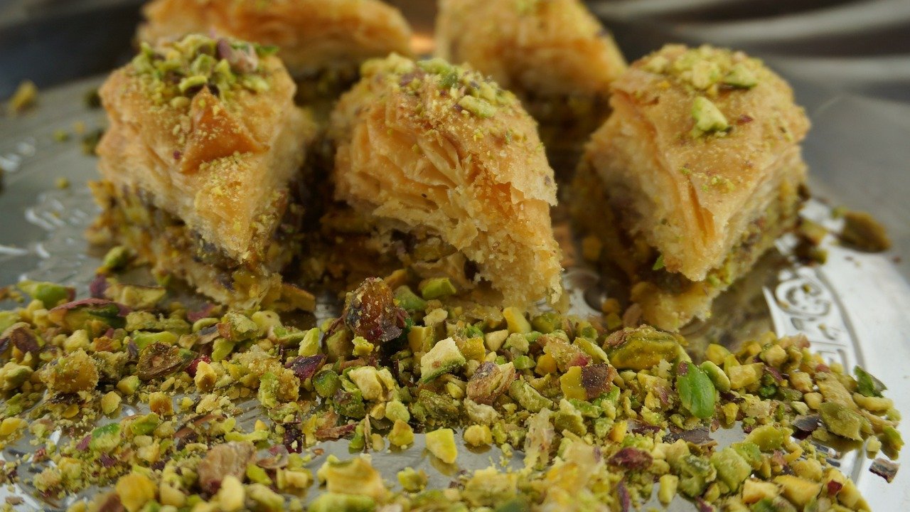 Baklava Recipe with Pistachios and Honey1