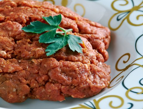 dreamstime_xs_69394669 Lebanese Kibbeh Nayeh1