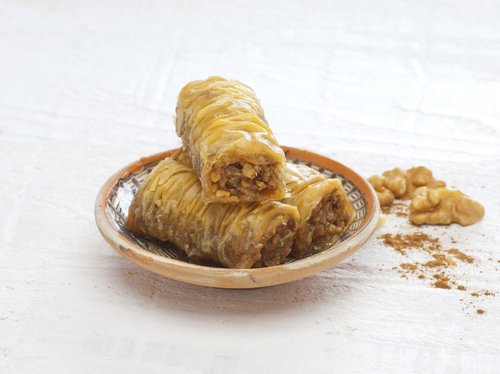 baklava cinnamon rolls1