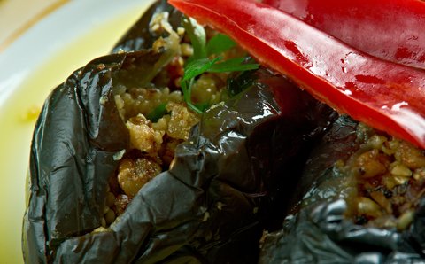 Lebanese Stuffed Eggplant with Walnuts 1