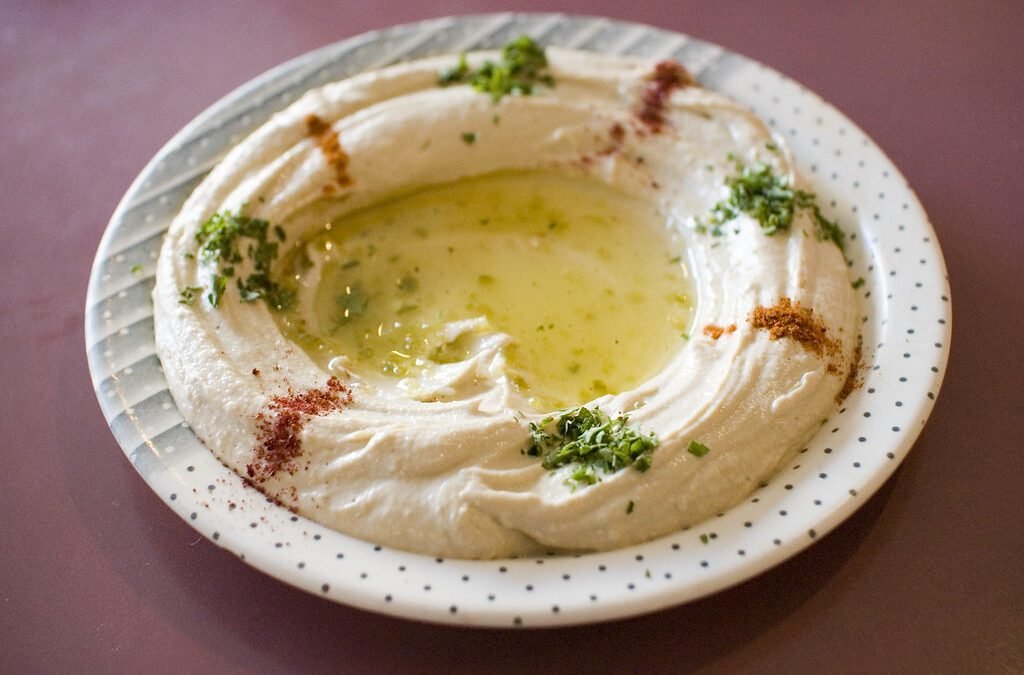 Simple Hummus with Tahini