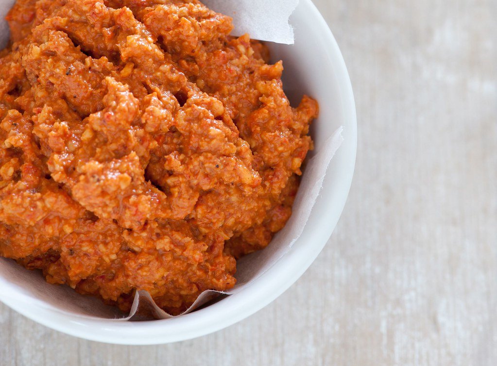 roasted red pepper and walnut dip2