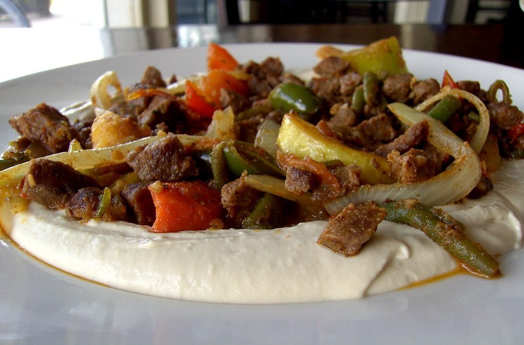 Fattet Hummus with Meat: A Savory Variation Of The Middle Eastern Dish