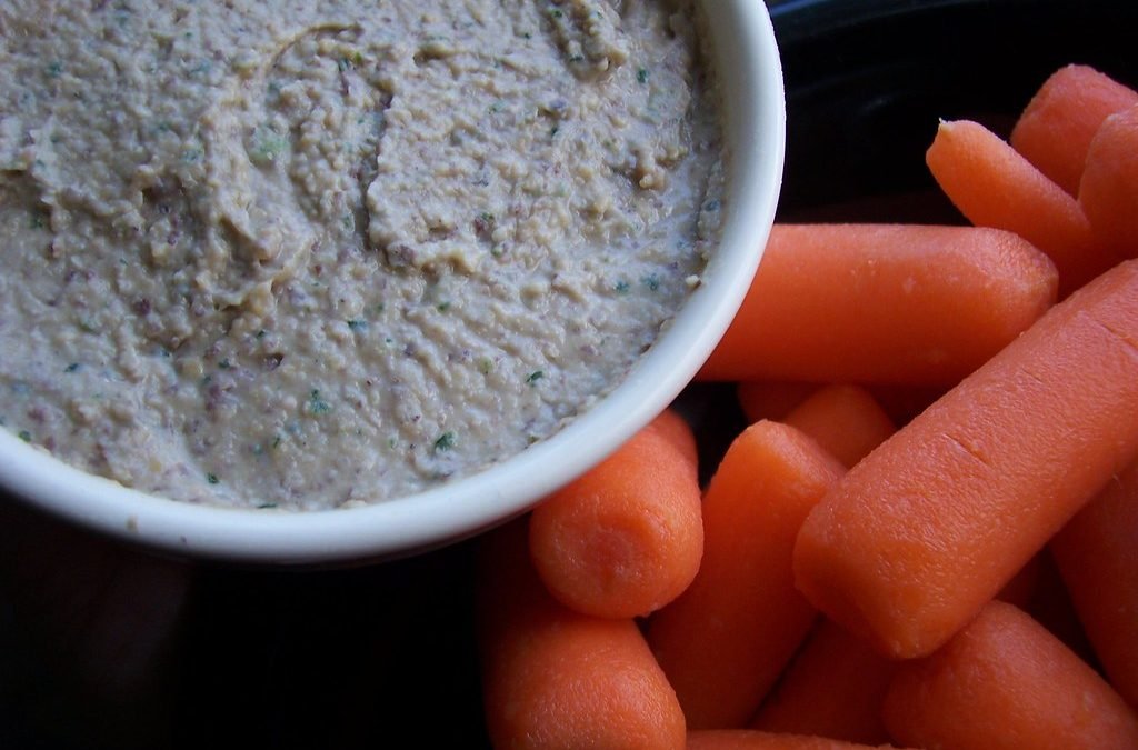 Hummus with Black Chickpeas: A Unique Variation of Hummus